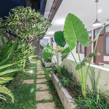 Kak Garden Inn Кута Екстер'єр фото
