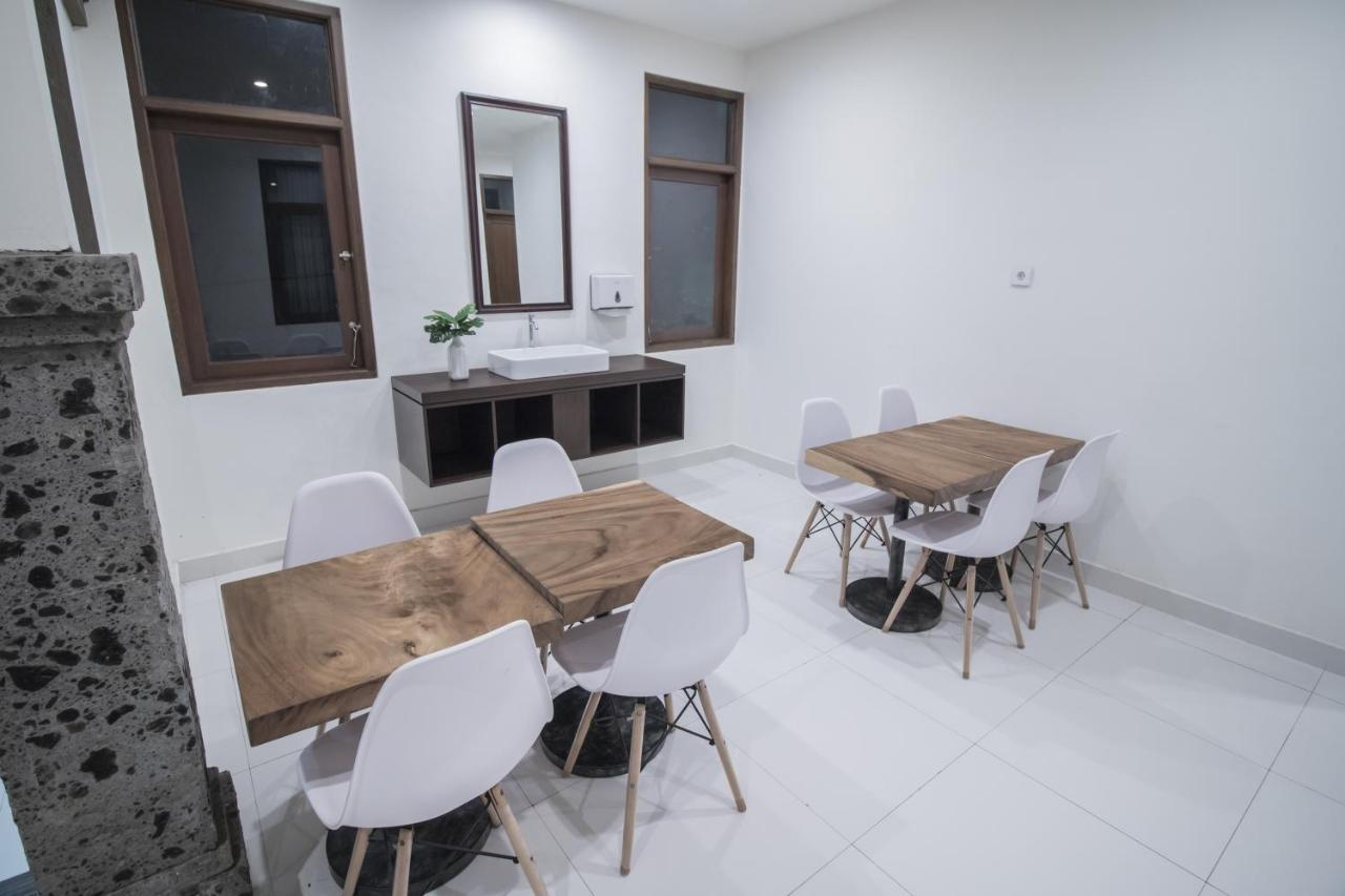 Kak Garden Inn Кута Екстер'єр фото