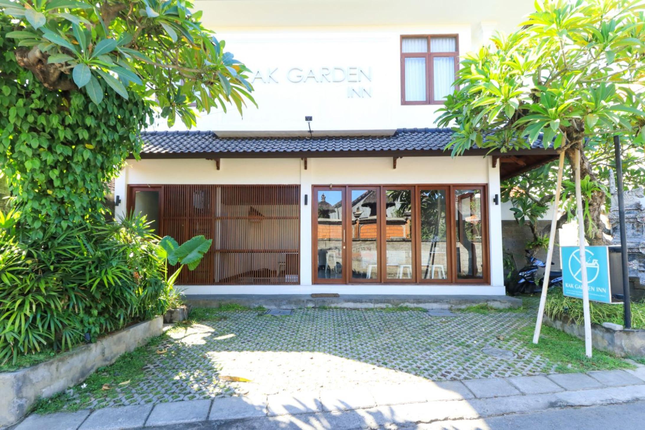 Kak Garden Inn Кута Екстер'єр фото
